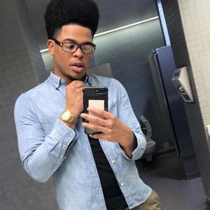 Meet your Posher, Sean